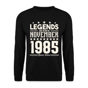 Legenden werden im November 1985 geboren.Geschenkjubiläum - Unisex Pullover - Schwarz - Vorne - Alina (178cm) & Michal (187cm)