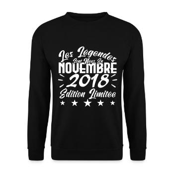 Les Légendes sont Nées En Novembre 2018 Cadeau. - Sweat-shirt Unisexe - noir - Devant - Alina (178cm) & Michal (187cm)