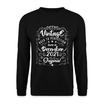 Vintage BORN IN DECEMBER 2021- anniversary gift. - Sweat-shirt Unisexe - noir - Devant - Alina (178cm) & Michal (187cm)