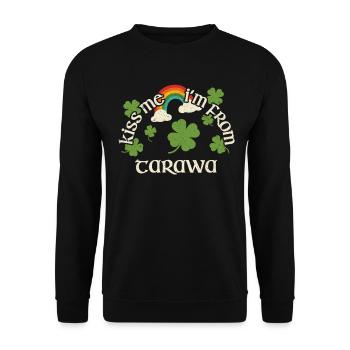 Kiss Me - St. Patrick's Day Tarawa - Unisex Sweatshirt - black - Front - Alina (178cm) & Michal (187cm)