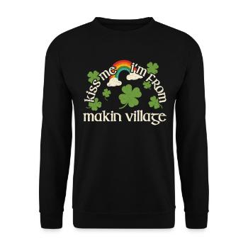 Küss mich - St. Patricks Day Makin Village - Unisex Pullover - Schwarz - Vorne - Alina (178cm) & Michal (187cm)