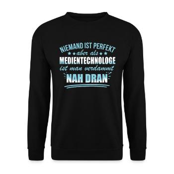 Lustige Medientechnologe Arbeit Medienproduktion - Unisex Sweatshirt - black - Front - Alina (178cm) & Michal (187cm)