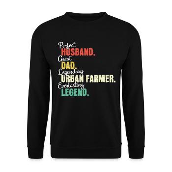 Urban Farmer Dad - Unisex Sweatshirt - black - Front - Alina (178cm) & Michal (187cm)