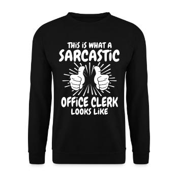 Sarkastischer Büroarbeiter - Unisex Pullover - Schwarz - Vorne - Alina (178cm) & Michal (187cm)
