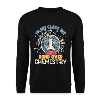 In meiner Klasse verbinden wir uns über Chemie - Unisex Pullover - Schwarz - Vorne - Alina (178cm) & Michal (187cm)