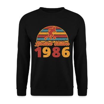 Footballeur Footballeur anniversaire 1986 - Sweat-shirt Unisexe - noir - Devant - Alina (178cm) & Michal (187cm)