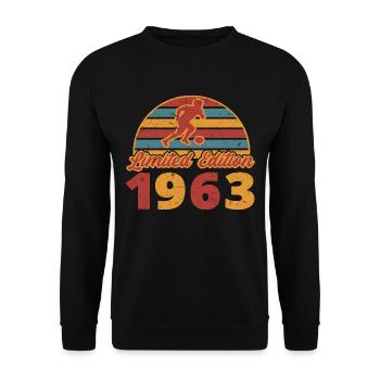 Football Footballer Sports Birthday Year of construction 1963 - Unisex Sweatshirt - black - Front - Alina (178cm) & Michal (187cm)