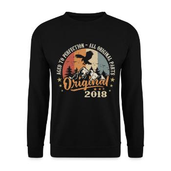 Original 2018 Vintage Vintage 2018 Birthday - Unisex Sweatshirt - black - Front - Alina (178cm) & Michal (187cm)