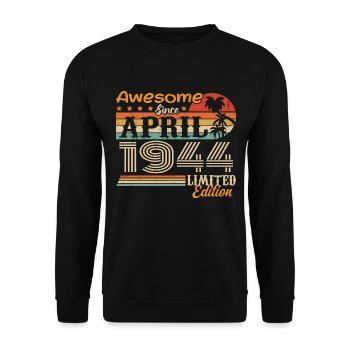 Les légendes sont nées en avril 1944 - Sweat-shirt Unisexe - noir - Devant - Alina (178cm) & Michal (187cm)