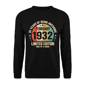 91 Years Of Being Awesome Since February 1932 - Unisex Sweatshirt - black - Front - Alina (178cm) & Michal (187cm)