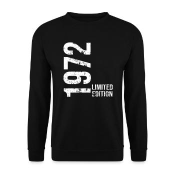 Limitierte Auflage von 1972 - Unisex Pullover - Schwarz - Vorne - Alina (178cm) & Michal (187cm)