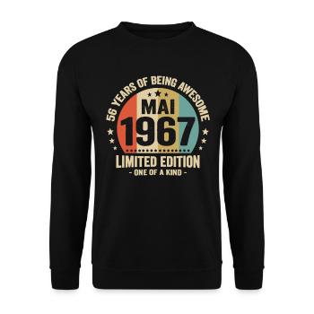 May 1967 56 Years Anniversary Vintage Gift Idea - Unisex Sweatshirt - black - Front - Alina (178cm) & Michal (187cm)