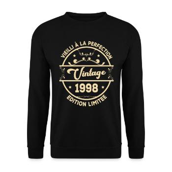 Vintage 1998 Retro Geburtstagsgeschenkidee 1998 - Unisex Pullover - Schwarz - Vorne - Alina (178cm) & Michal (187cm)