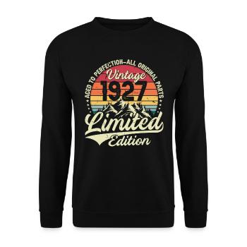 Vintage 1927 Limited Edition Geburtstagsgeschenk - Unisex Pullover - Schwarz - Vorne - Alina (178cm) & Michal (187cm)