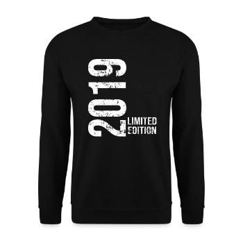 Limitierte Auflage von 2019 - Unisex Pullover - Schwarz - Vorne - Alina (178cm) & Michal (187cm)