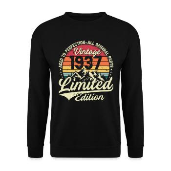 Vintage Birthday Gift 1937 Limited Edition - Unisex Sweatshirt - black - Front - Alina (178cm) & Michal (187cm)