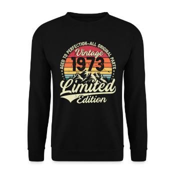 Vintage Geburtstagsgeschenk 1973 Limited Edition - Unisex Pullover - Schwarz - Vorne - Alina (178cm) & Michal (187cm)