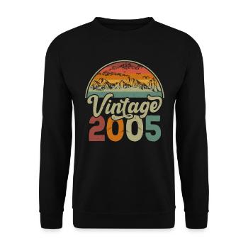 Vintage 2005 - Unisex Sweatshirt - black - Front - Alina (178cm) & Michal (187cm)