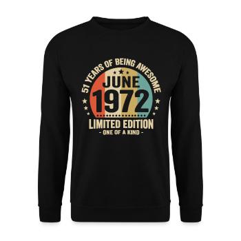 June 1972 51 years anniversary vintage gift idea - Unisex Sweatshirt - black - Front - Alina (178cm) & Michal (187cm)