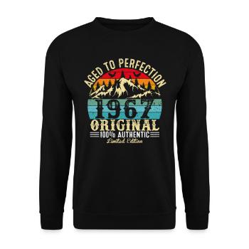 Aged to perfection 1967 original - Unisex Sweatshirt - black - Front - Alina (178cm) & Michal (187cm)