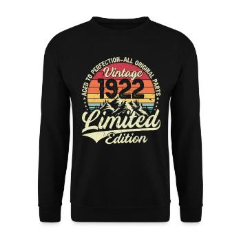Vintage 1922 Anniversary Gift Idea Kings Cool - Unisex Sweatshirt - black - Front - Alina (178cm) & Michal (187cm)