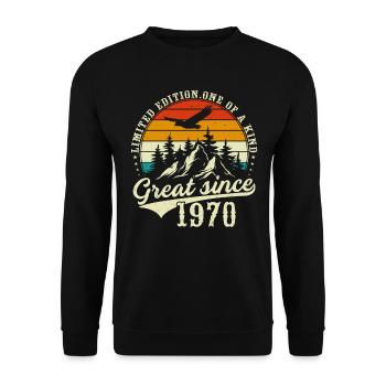 Einzigartig seit 1970 - Unisex Pullover - Schwarz - Vorne - Alina (178cm) & Michal (187cm)