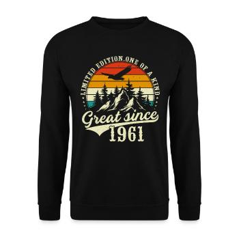 Einzigartig seiner Art seit 1961 - Unisex Pullover - Schwarz - Vorne - Alina (178cm) & Michal (187cm)