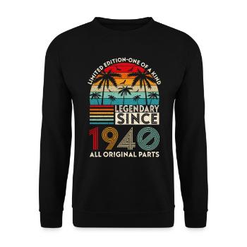 Legendär seit 1940 alle Originalteile - Unisex Pullover - Schwarz - Vorne - Alina (178cm) & Michal (187cm)