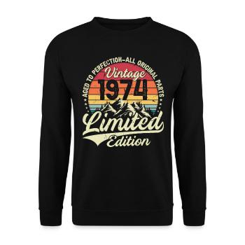 Vintage Birthday Gift 1974 Limited Edition - Unisex Sweatshirt - black - Front - Alina (178cm) & Michal (187cm)