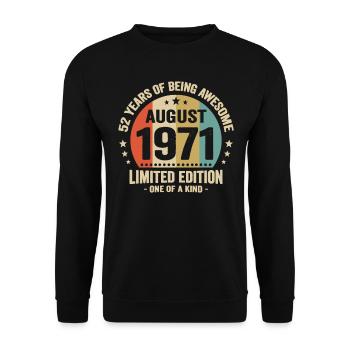 August 1971 52 Years Anniversary Vintage Gift - Unisex Sweatshirt - black - Front - Alina (178cm) & Michal (187cm)