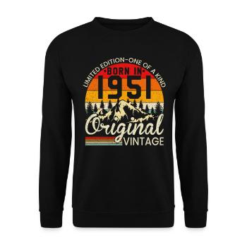 Ein Unikat geboren 1951 Original Jahrgang - Unisex Pullover - Schwarz - Vorne - Alina (178cm) & Michal (187cm)