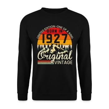 Unique in its kind born in 1927 Original vintage - Unisex Sweatshirt - black - Front - Alina (178cm) & Michal (187cm)