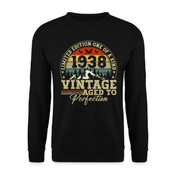 1938 Millésime vieilli à la perfection - Sweat-shirt Unisexe - noir - Devant - Alina (178cm) & Michal (187cm)