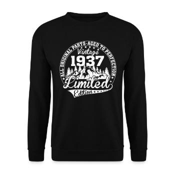 Vintage 1937 All Original Pieces Retro Gift - Unisex Sweatshirt - black - Front - Alina (178cm) & Michal (187cm)