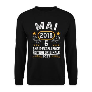 Anniversaire Vintage Idée Cadeau Mai 2018 5 - Sweat-shirt Unisexe - noir - Devant - Alina (178cm) & Michal (187cm)