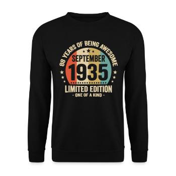 September 1935 88 years anniversary vintage gift - Unisex Sweatshirt - black - Front - Alina (178cm) & Michal (187cm)