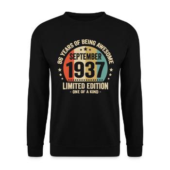 September 1937 86 Years Anniversary Vintage Gift - Unisex Sweatshirt - black - Front - Alina (178cm) & Michal (187cm)