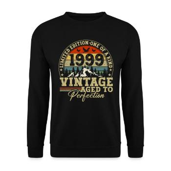 1999 Vintage Bis Zur Perfektion Gereift - Unisex Pullover - Schwarz - Vorne - Alina (178cm) & Michal (187cm)