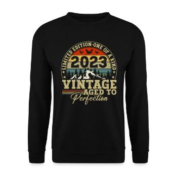 Unique en son genre né en 2023 - Sweat-shirt Unisexe - noir - Devant - Alina (178cm) & Michal (187cm)