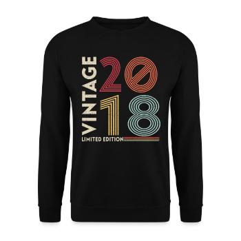 Année de naissance 2018 Anniversaire 3 ans Cadeau - Sweat-shirt Unisexe - noir - Devant - Alina (178cm) & Michal (187cm)