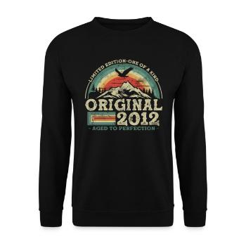 Original seit 2012 - Limitierte Auflage - Unisex Pullover - Schwarz - Vorne - Alina (178cm) & Michal (187cm)