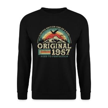 Geburtstagsgeschenk 1957 - 66 Jahre - Unisex Pullover - Schwarz - Vorne - Alina (178cm) & Michal (187cm)
