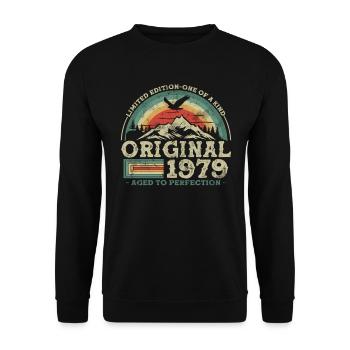 Retro 44 - Gift 44 years - Unisex Sweatshirt - black - Front - Alina (178cm) & Michal (187cm)