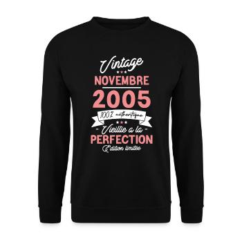 Cadeau Anniversaire Novembre 2005 18 Ans - Unisex Pullover - Schwarz - Vorne - Alina (178cm) & Michal (187cm)