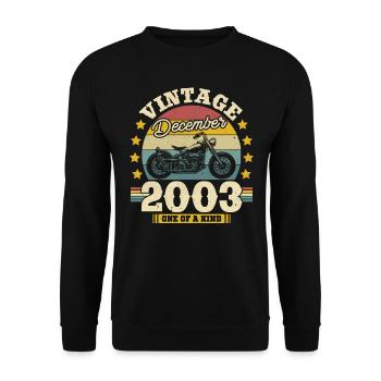 Vintage Dezember 2003 20 Jahre - Unisex Sweatshirt - black - Front - Alina (178cm) & Michal (187cm)