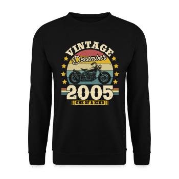 Vintage December 2005 18 Year Old - Unisex Sweatshirt - black - Front - Alina (178cm) & Michal (187cm)