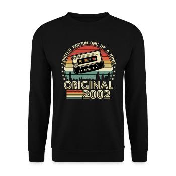 Vintage 2002 Birthday Surprise - Unisex Sweatshirt - black - Front - Alina (178cm) & Michal (187cm)