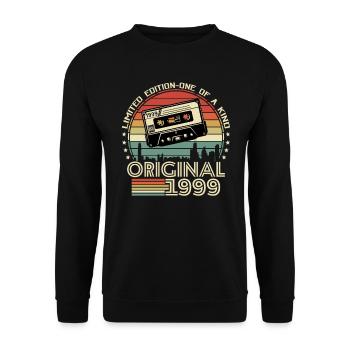 Vintage 1999 Geschenk - 24/25 Jahre - Unisex Pullover - Schwarz - Vorne - Alina (178cm) & Michal (187cm)