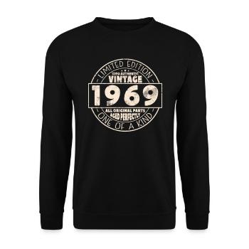 Vintage 1969 Gift 54/55 Years - Unisex Sweatshirt - black - Front - Alina (178cm) & Michal (187cm)