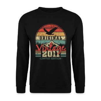 Original 2011 12/13 Jahre Vintage Geburtstag Retro - Unisex Pullover - Schwarz - Vorne - Alina (178cm) & Michal (187cm)